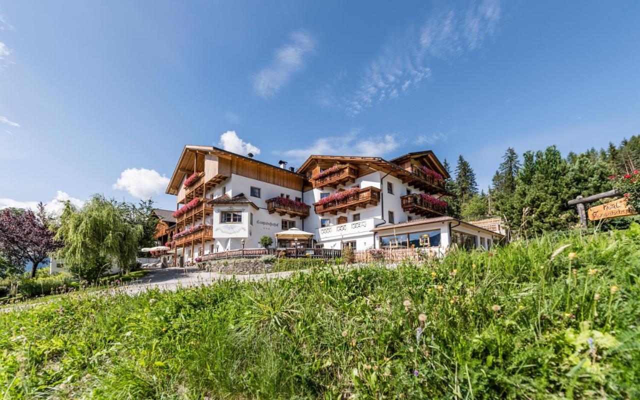 Hotel Kompatscherhof Luson Εξωτερικό φωτογραφία